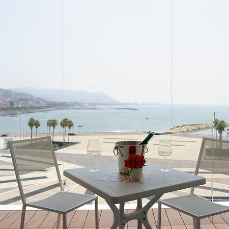 Crescent Moon Salerno Exterior foto